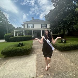 Meet your Posher, Jenna